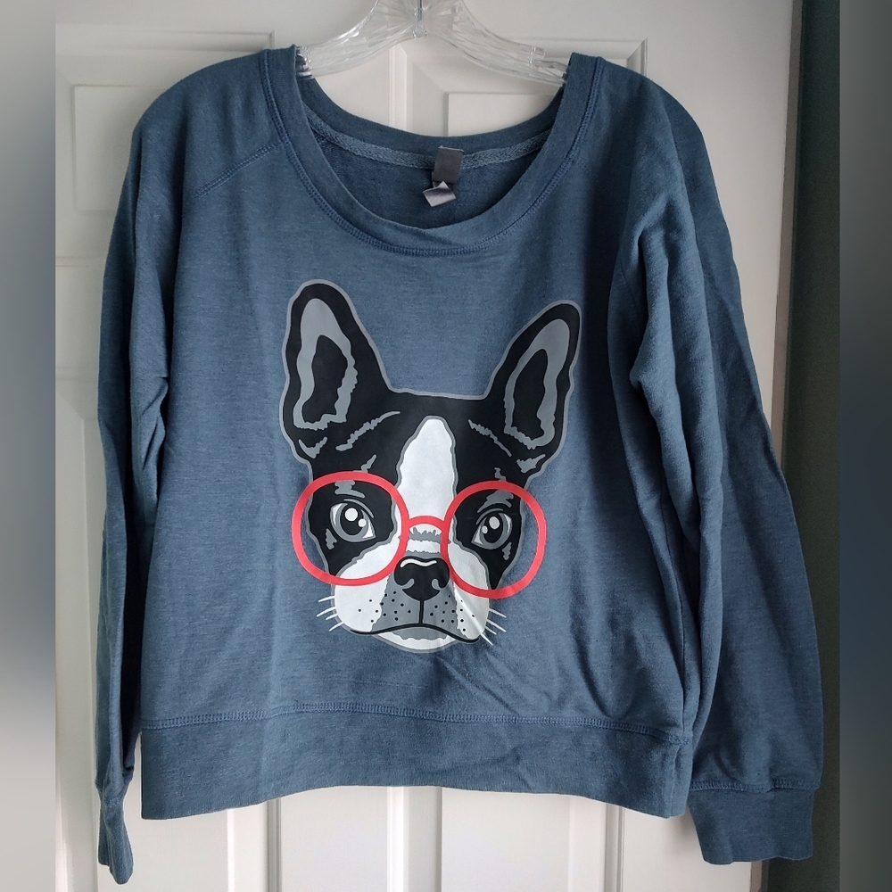 Sweatshirt